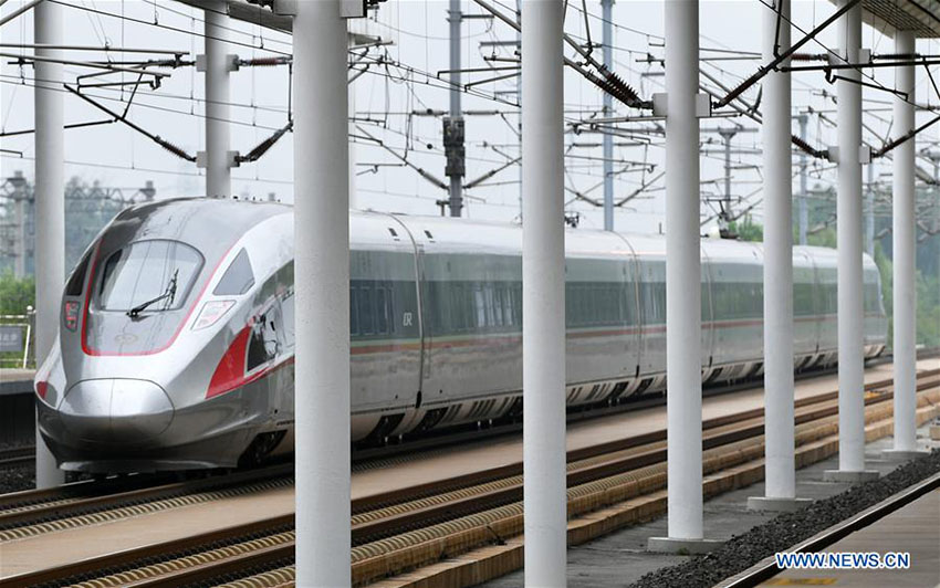 China constrói 25.000km de ferrovias de alta velocidade em 10 anos, 66% do total mundial