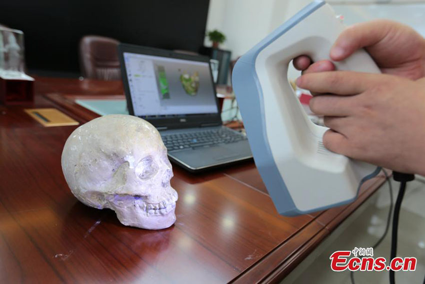Pesquisadores restauram rosto de antepassados com impressão 3D