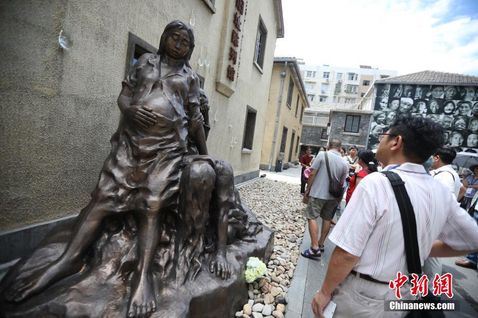 Galeria: Cidadãos visitam museu em memória das “mulheres de conforto” em Nanjing