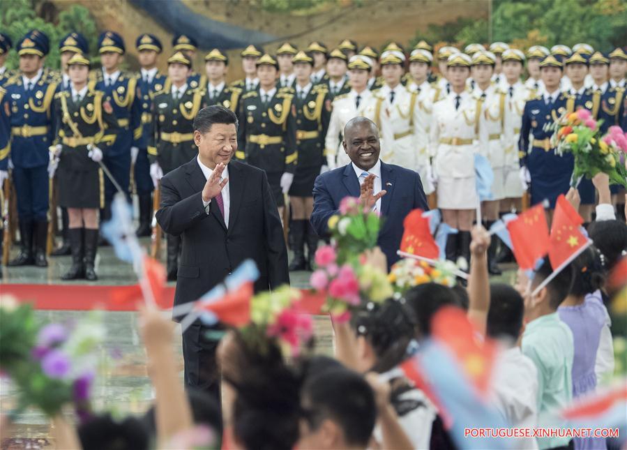 China e Botsuana concordam em elevar os laços bilaterais