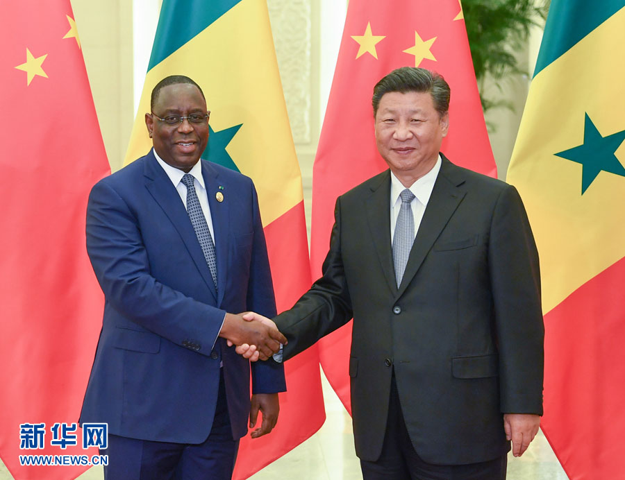 Xi reúne-se com presidente senegalês