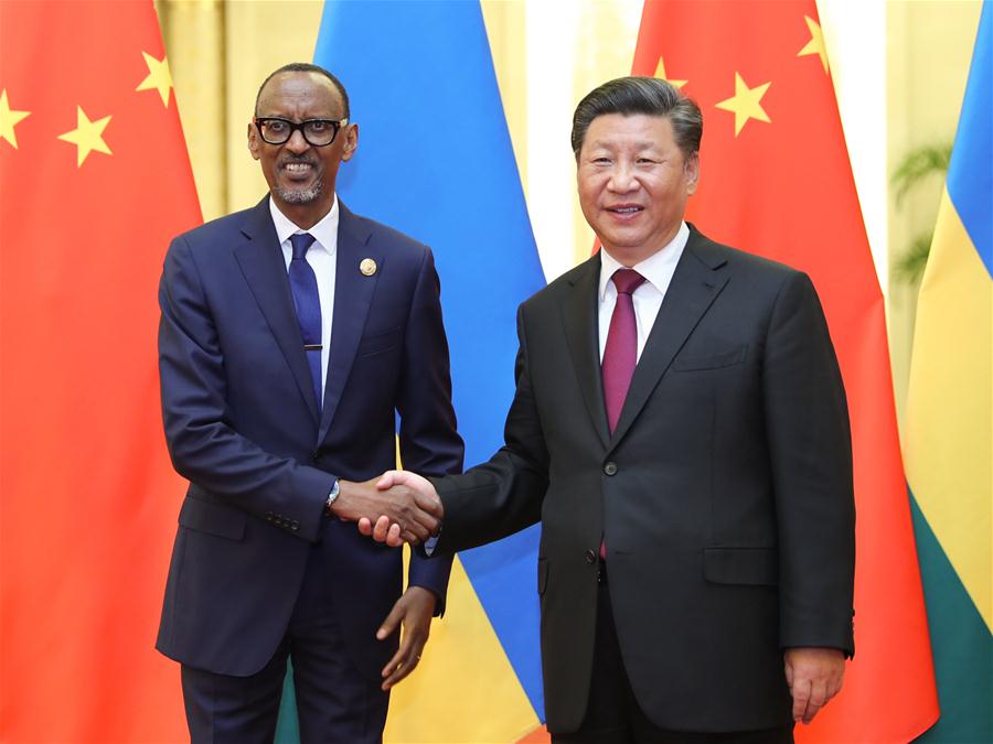 Xi reúne-se com presidente de Ruanda