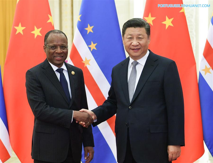 Xi reúne-se com primeiro-ministro de Cabo Verde