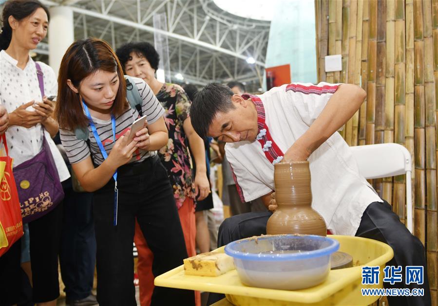 Jinan realiza 5ª Expo Internacional do Património Cultural Imaterial da China
