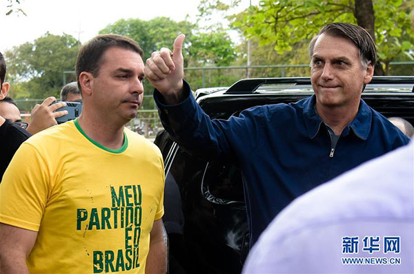 Bolsonaro lidera corrida presidencial brasileira