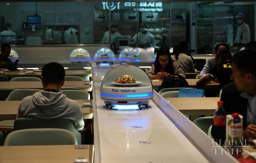 Expo Internacional de Importações da China contará com robôs para servir os visitantes