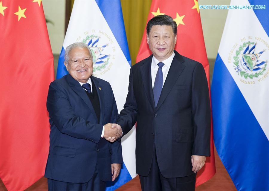 Xi se reúne com presidente de El Salvador, pedindo base sólida para promover cooperação