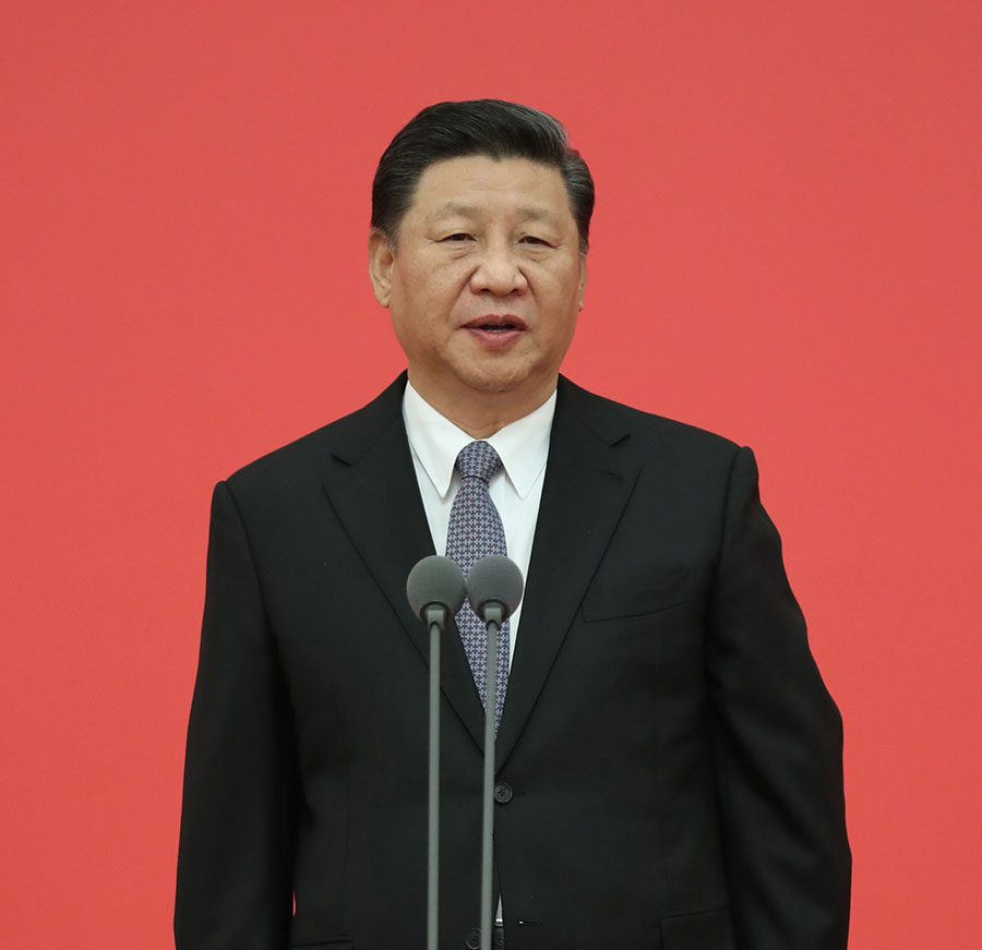 Xi confere bandeira à nova equipe nacional de incêndio e resgate