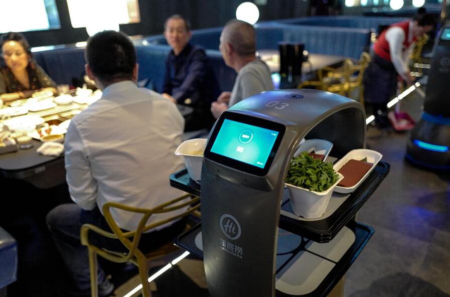 Restaurante de Beijing integra IA e atrai consumidores