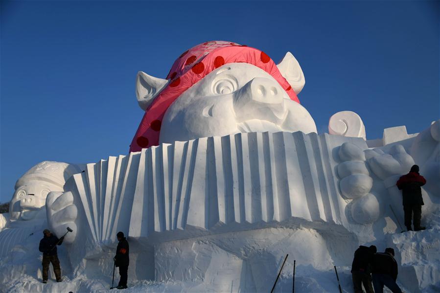 Esculturas de neve em Harbin celebram a chegada do Ano Lunar Chinês do Porco
