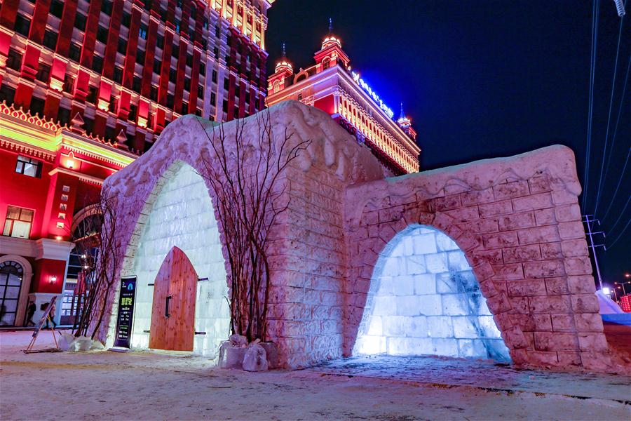 Galeria: Hotel de gelo e neve na Mongólia Interior, norte da China