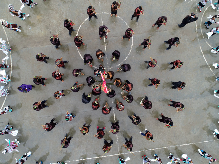  Grupo étnico de Miao celebra o Ano Novo Lunar