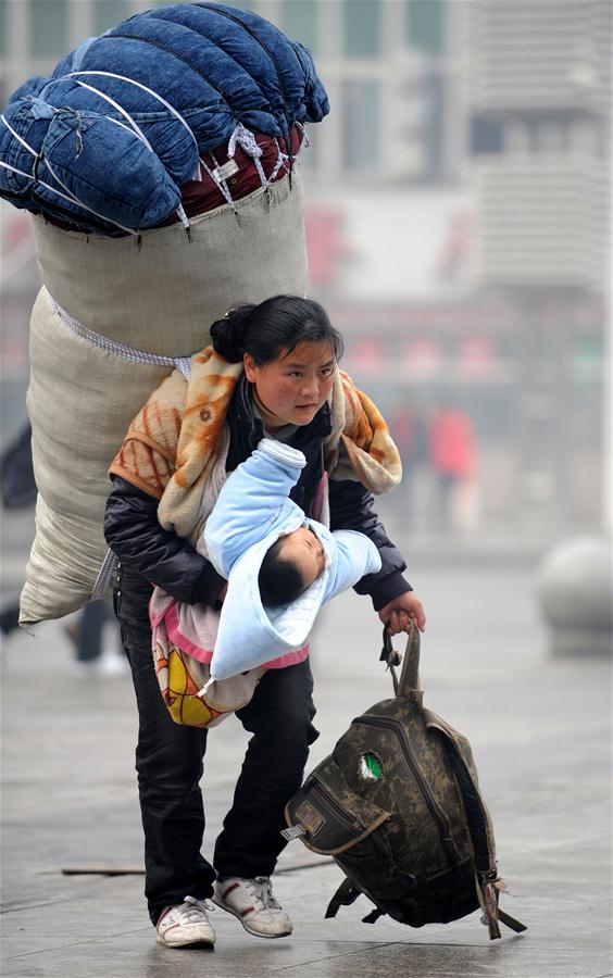 Memória: Chineses regressam à terra natal para o Festival da Primavera