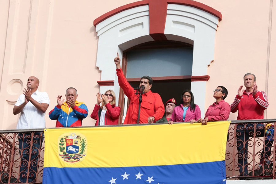 Venezuela rompe relações diplomáticas com EUA