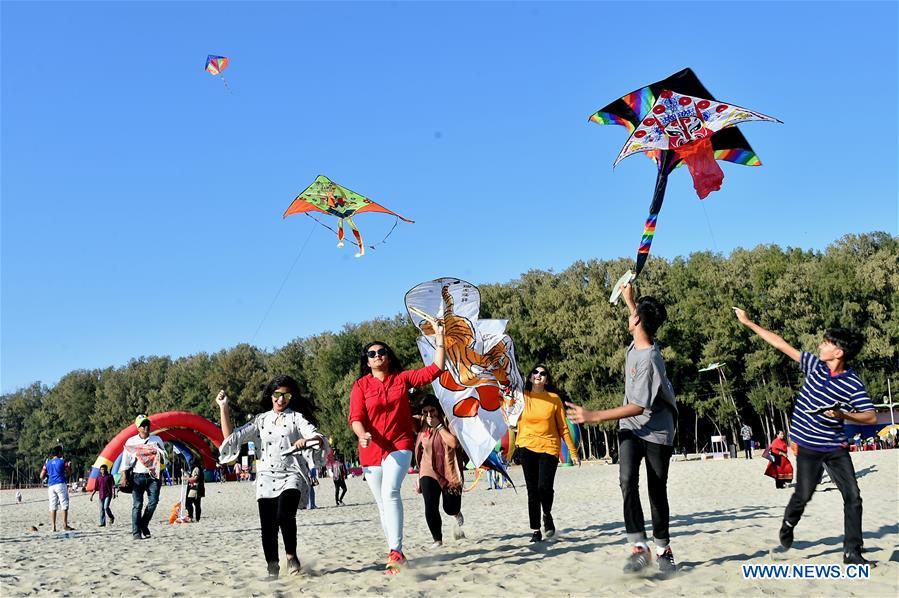 Festival de pipas realizado no sudeste de Bangladesh