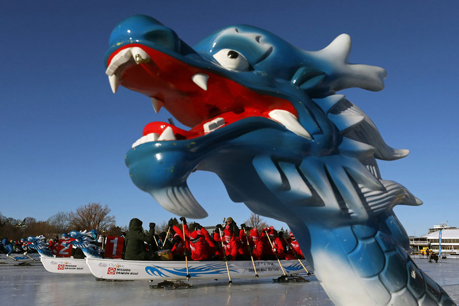 Ottawa sedia o primeiro Campeonato Mundial de Barcos-Dragão Tripulados no Gelo