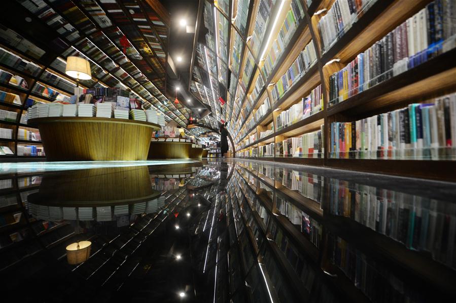 Leitores chineses migram de volta para livrarias tradicionais