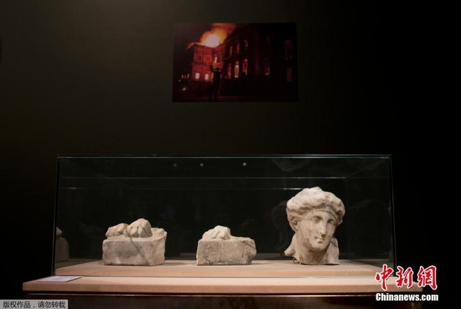 Exposição: Artefatos resgatados do incêndio do Museu Nacional do Brasil