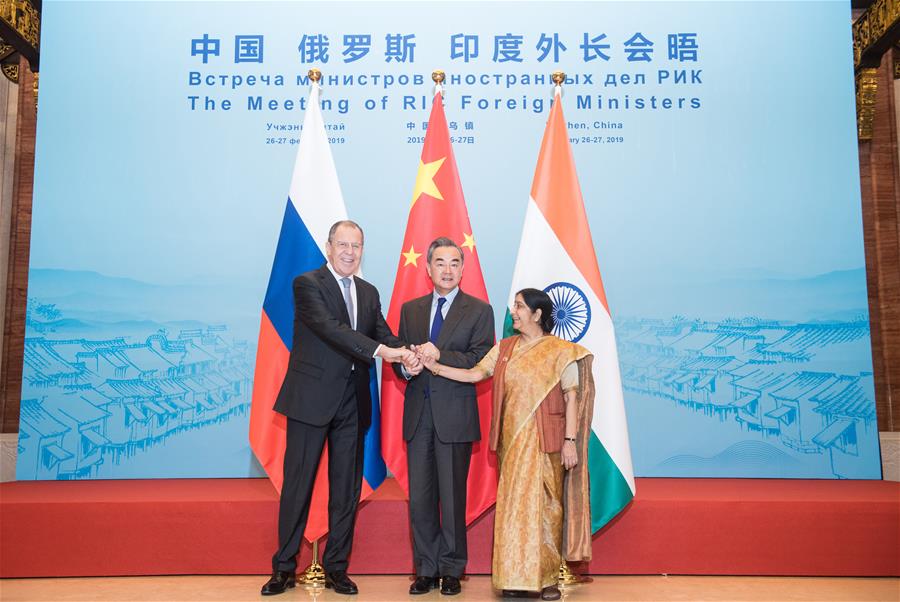 China, Rússia e Índia fortalecerão cooperação após reunião de chanceleres
