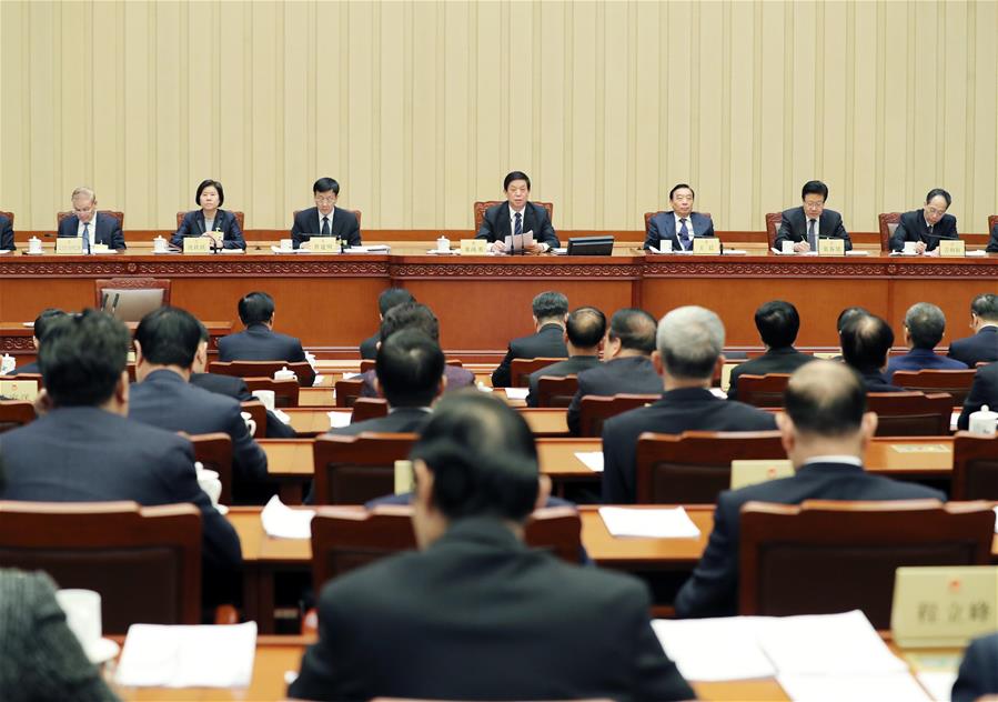 Chefe do Legislativo chinês pede esforços conjuntos para sessão legislativa anual
