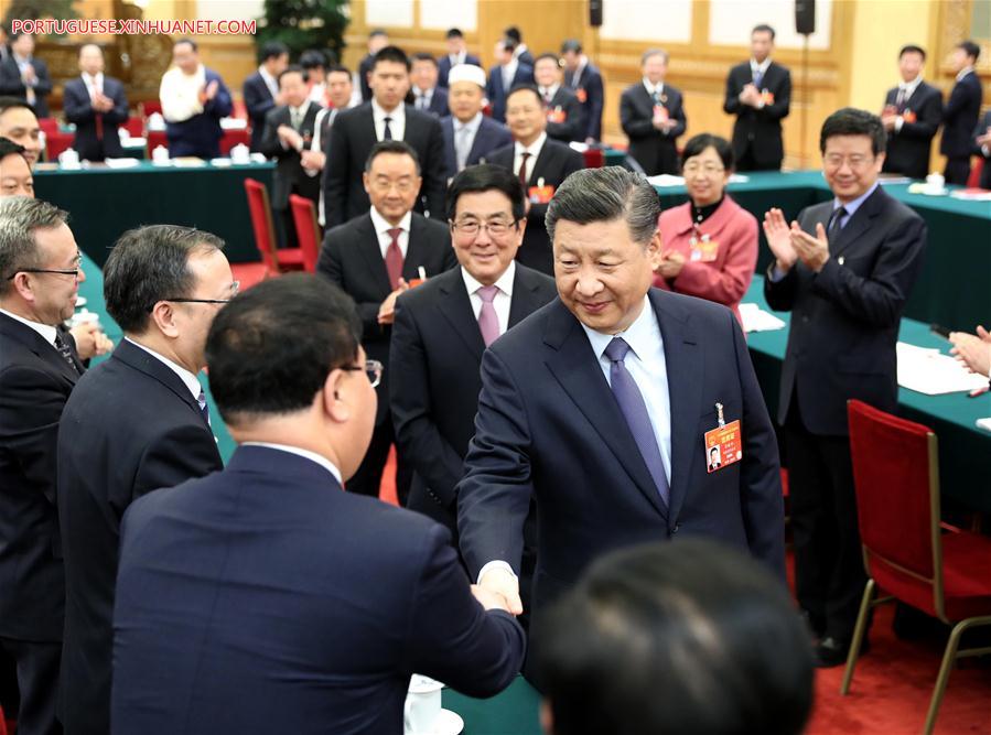 Xi pede perseverança em luta contra pobreza