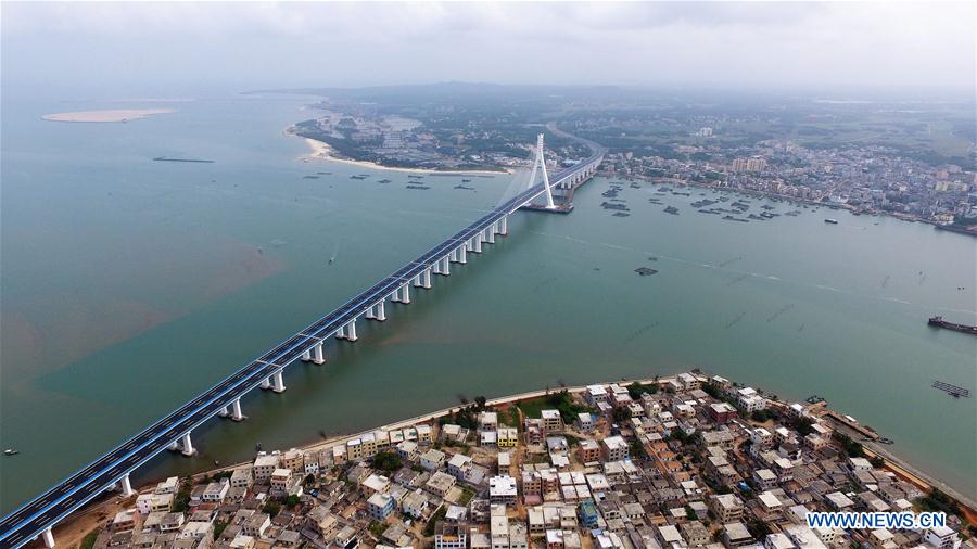 China abre primeira ponte sobre o mar que atravessa a falhas sísmicas