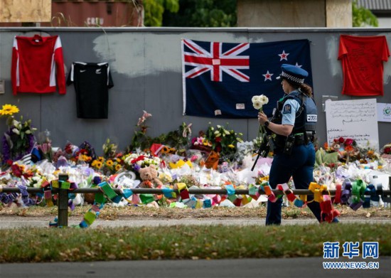 Nova Zelândia faz minuto de silêncio para chorar as vítimas do massacre de Christchurch