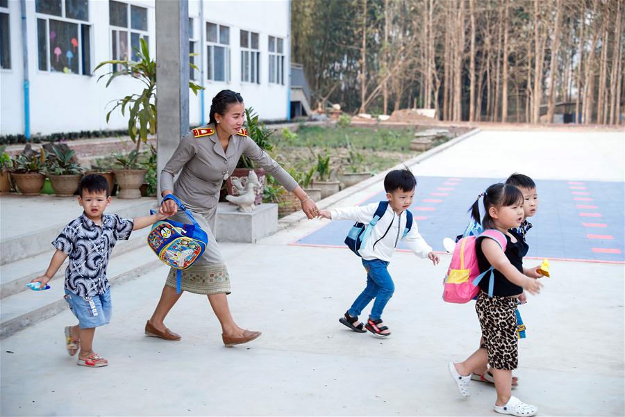 Galeria:Escola chinesa no norte do Laos contribui para intercâmbios culturais e desenvolvimento local