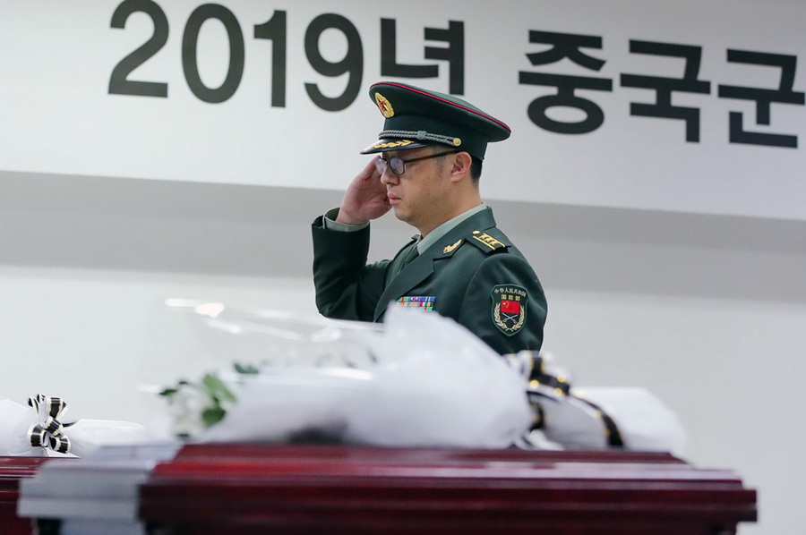 Guerra da Coreia: Restos mortais de soldados chineses trasladados de volta à patria