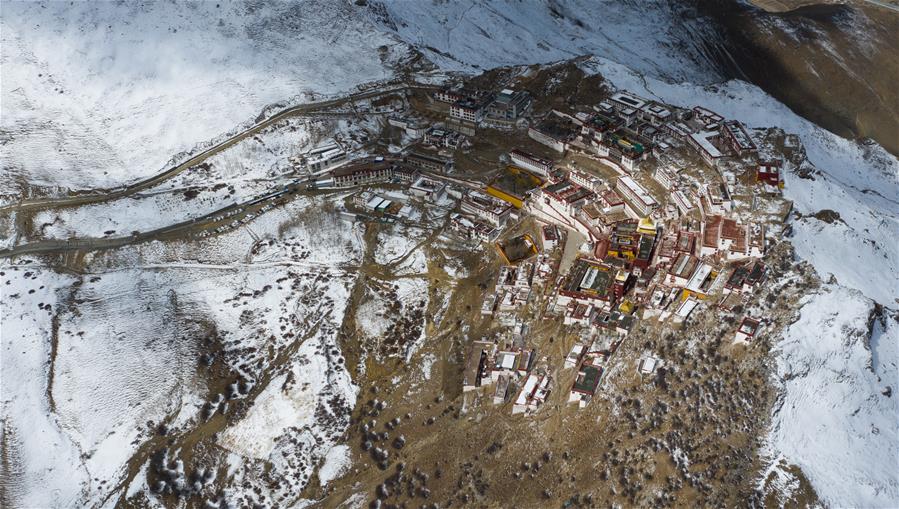 Galeria:Templo Gandan em Lhasa: o mais antigo entre os mosteiros da Seita Amarela