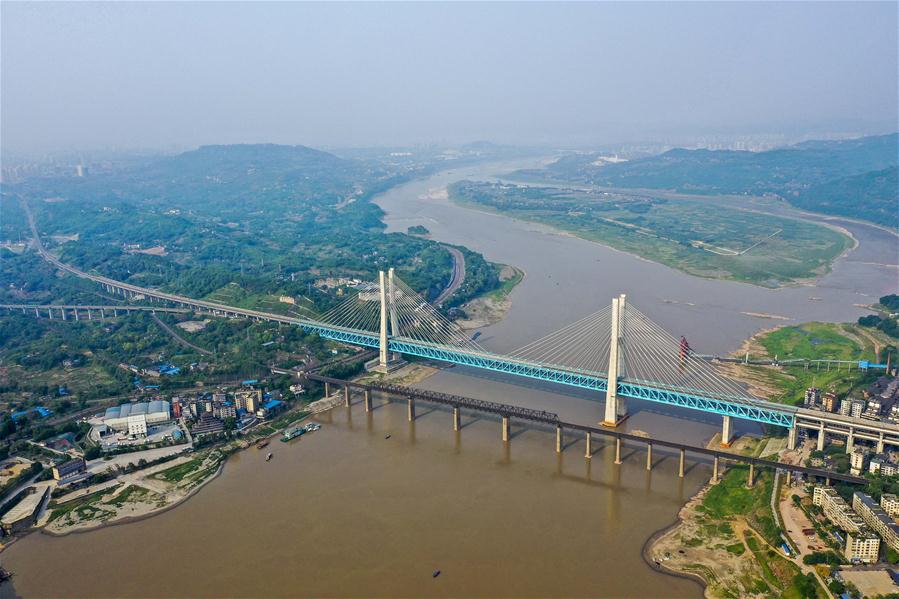 Nova ponte ferroviária iniciará operação em Chongqing