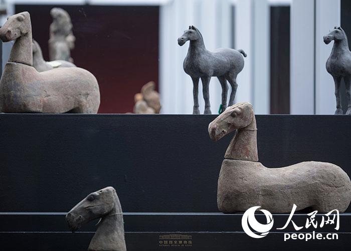 China: relíquias culturais devolvidas pela Itália em exibição no museu nacional
