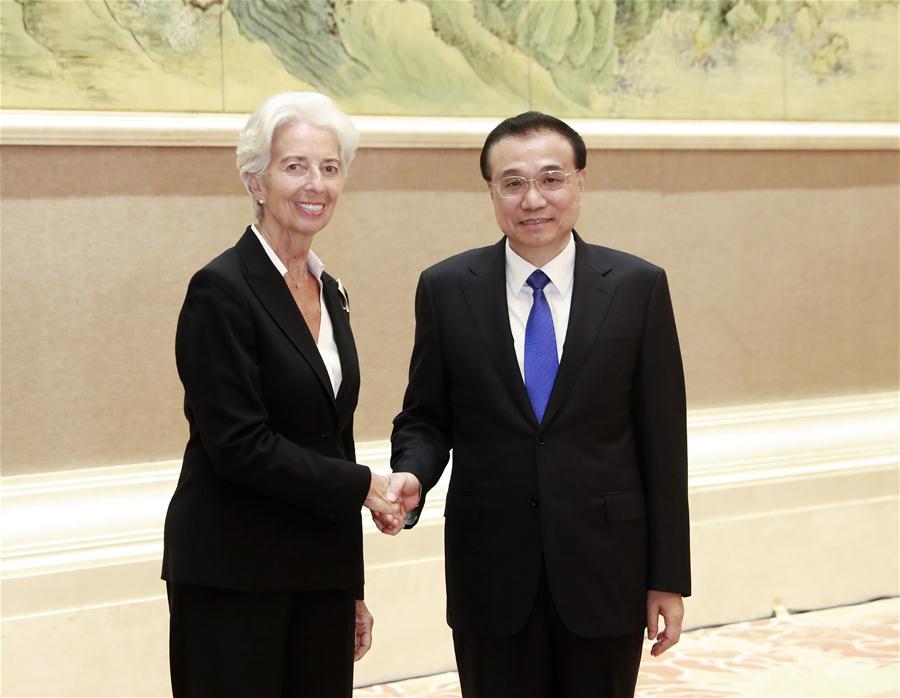 Premiê chinês reúne-se com chefe do FMI