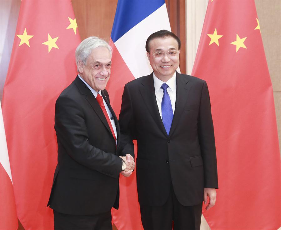 Primeiro-ministro chinês reúne-se com presidente do Chile