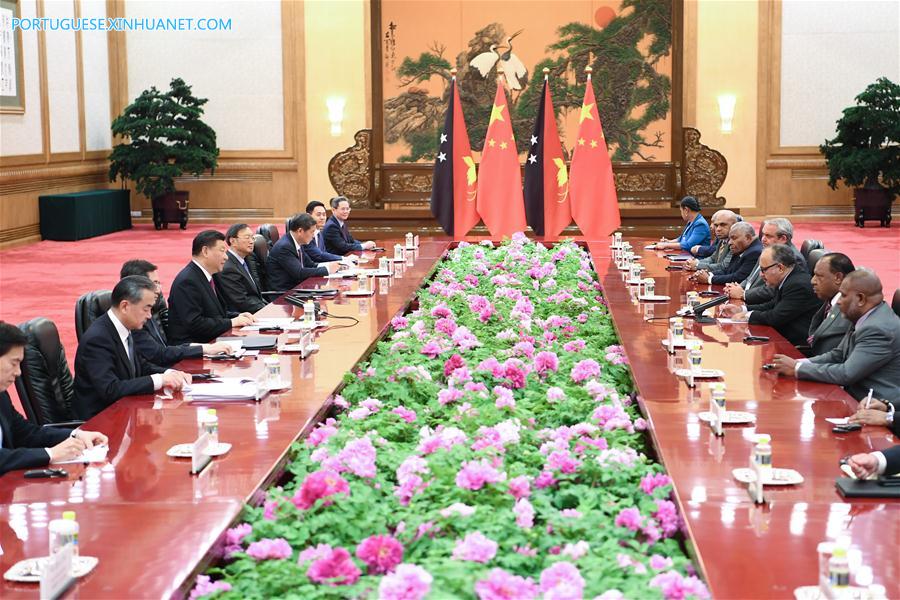 Xi reúne-se com primeiro-ministro de Papua-Nova Guiné