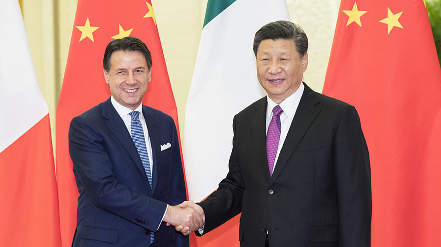 Xi reúne-se com primeiro-ministro da Itália