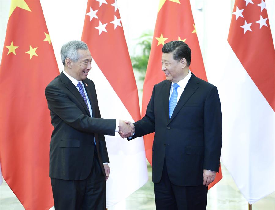 Xi reúne-se com premiê de Cingapura