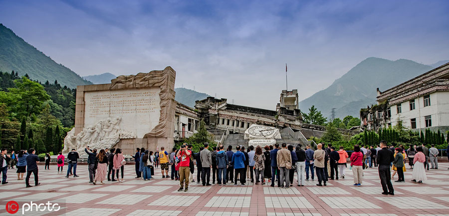 China realiza cerimônia em homenagem as vítimas do terremoto de Wenchuan