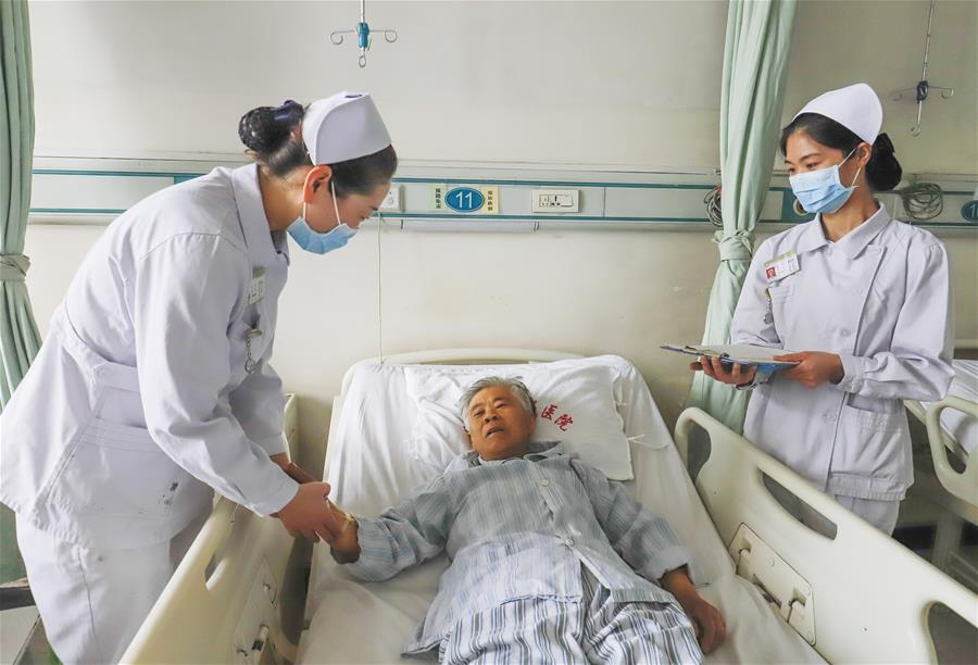 China comemora Dia Internacional da Enfermagem