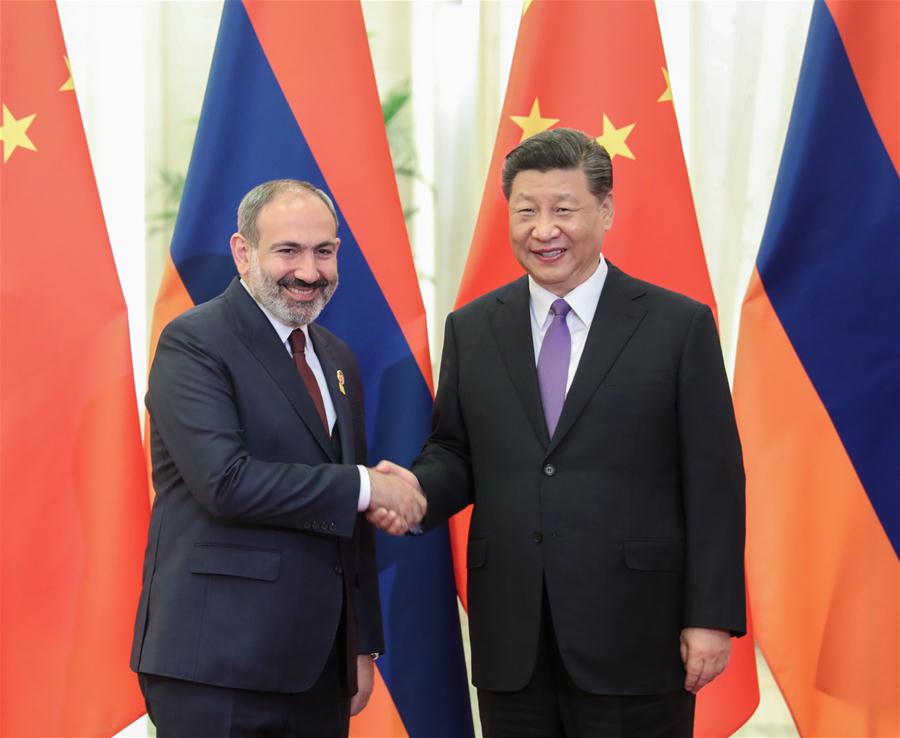 Xi reúne-se com premeiro-ministro da Armênia