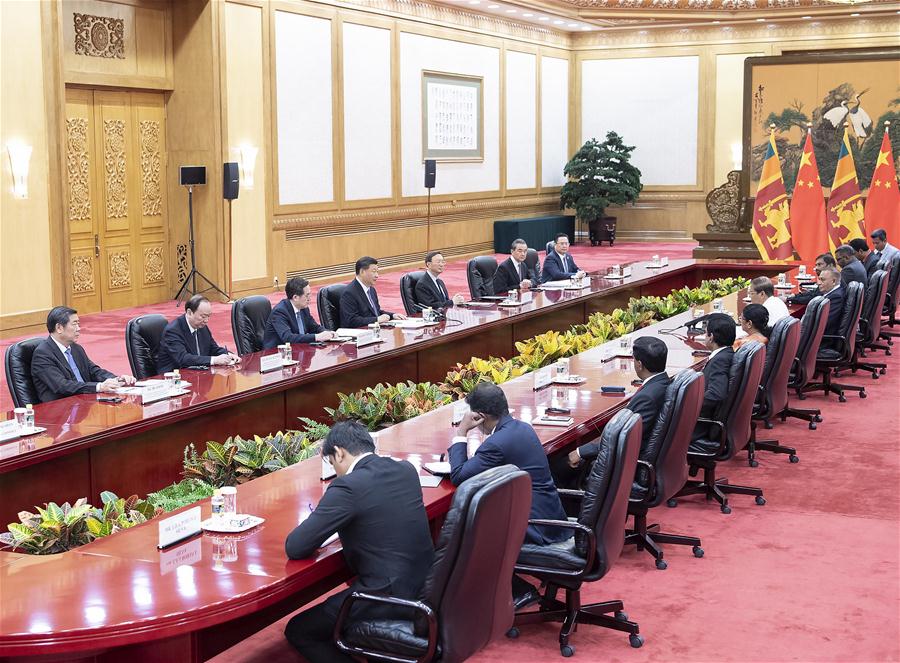 Xi Jinping se encontra com o presidente do Sri Lanka