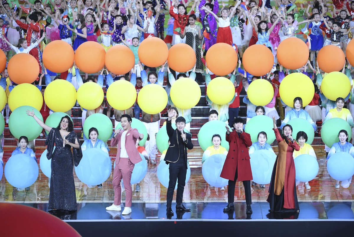 China realiza carnaval em celebração da diversidade civilizacional da Ásia