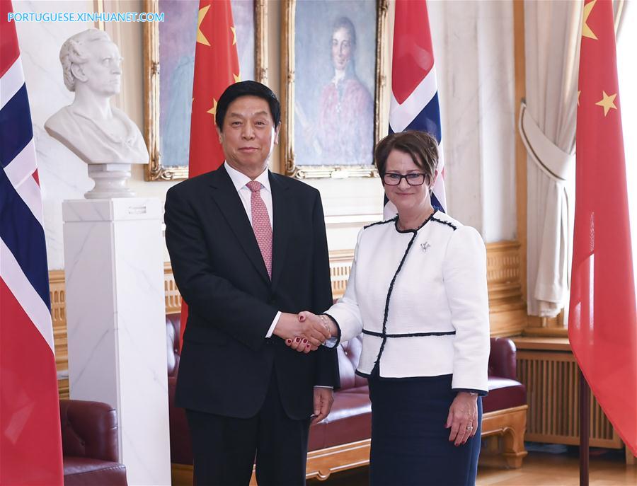 Chefe do Legislativo chinês visita Noruega para promover laços bilaterais