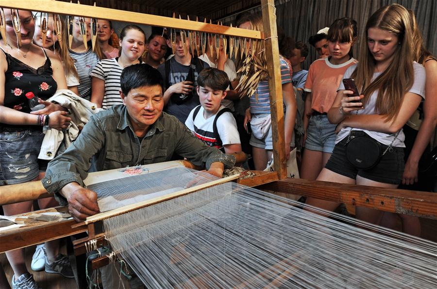 Museu exibe coleção de ferramentas para cultivo de bichos-da-seda em Zhejiang