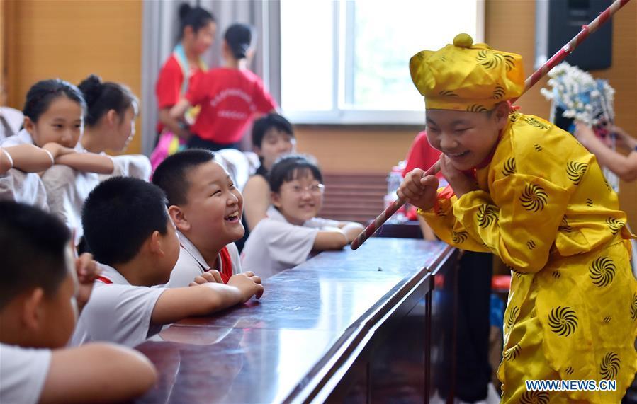 China prepara chegada do Dia Internacional da Criança