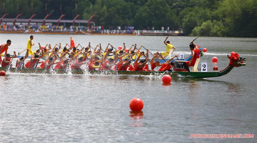 Eventos ao redor da China comemoram Festival do Barco-Dragão