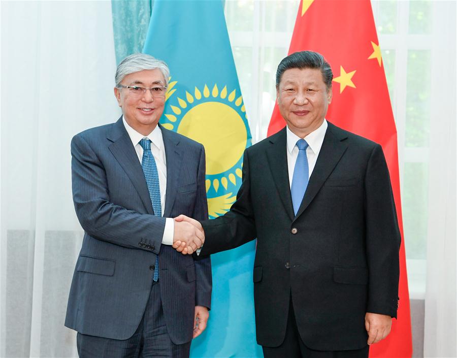 Presidentes da China e do Cazaquistão prometem reforçar cooperação