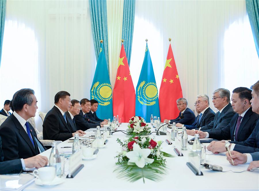 Presidentes da China e do Cazaquistão prometem reforçar cooperação