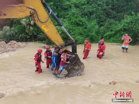 Chuva torrencial causa 88 mortes no sul da China