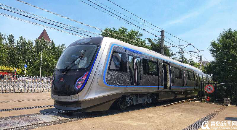 Metrô feito de fibra de carbono completa teste com sucesso em Qingdao